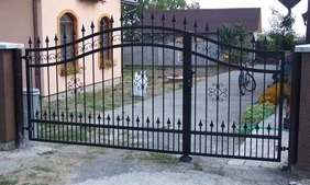 Kovaná brána KB53