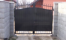 Plná brána Kovarce KB64