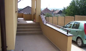 Madlo na múrik KZ 32