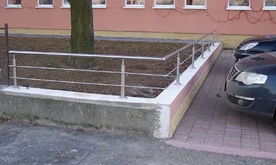Nerezová ohrádka NB16