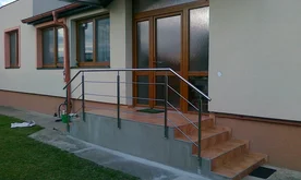 Nerezové zabradlie schodisko Ludanice NZ 08
