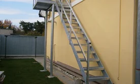 S37 Schodisko exteriér
